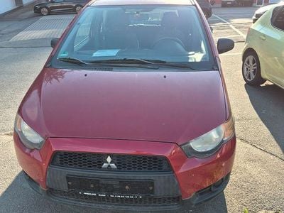 Gebraucht Mitsubishi Colt 95 PS (69 kW) 2009 Rot Kleinwagen