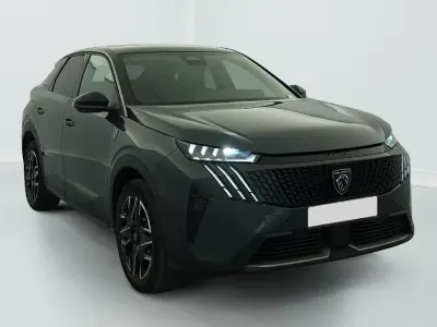 Gebraucht Peugeot 3008 GT 136 PS (100 kW) 2025 Grau (gris titane / toit noir) SUV