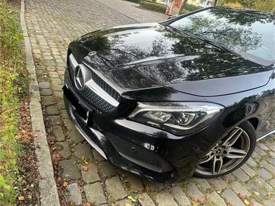 Gebraucht Mercedes CLA200 Shooting Brake 136 PS (100 kW) 2017 Schwarz Kombi