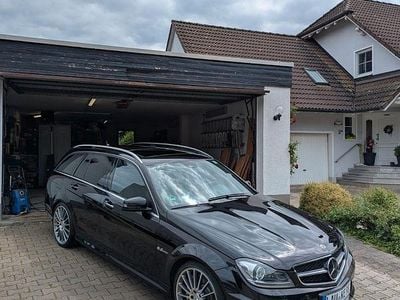 Mercedes C63 AMG
