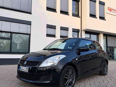 Gebraucht Suzuki Swift 94 PS (69 kW) 2012 Schwarz Kleinwagen