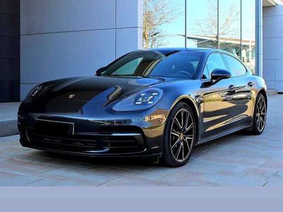 Porsche Panamera 4