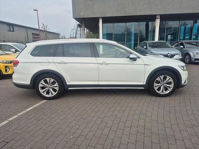 Begagnad VW Passat Alltrack 190 HK (139 kW) 2016 Vit Kombi