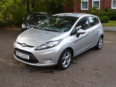 Gebraucht Ford Fiesta 82 PS (60 kW) 2011 Silber Kleinwagen