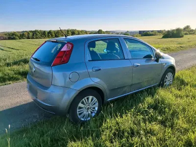 Brugt Fiat Punto 64 HK (47 kW) 2010 Grå Hatchback