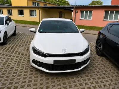 Gebraucht VW Scirocco 122 PS (89 kW) 2009 Weiß Coupé
