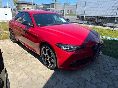 Gebraucht Alfa Romeo Giulia Sprint 280 PS (205 kW) 2024 Rot Limousine