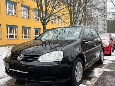 Schwarz Gebraucht 2004 VW Golf IV Kleinwagen | 3.800 € (Etwas zu teuer)