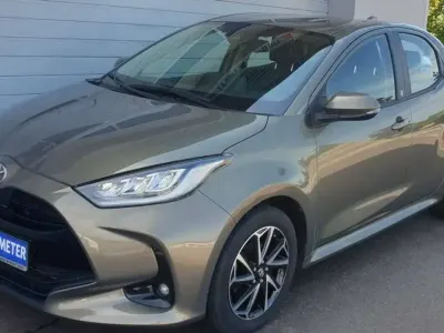 Gebraucht Toyota Yaris Team 125 PS (91 kW) 2023 Oxide bronze Kleinwagen