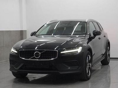 Usata Volvo V60 CC Plus 197 CV (144 kW) 2023 Nero Station wagon