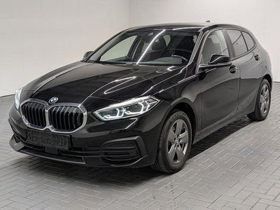 Schwarz (schwarz) Gebraucht 2021 BMW 118 Kleinwagen | 17.980 € (Fairer Preis)