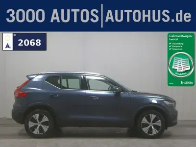 Usado Volvo XC40 Momentum 211 HP (155 kW) 2021 Azul SUV