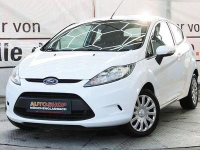 Weiß Gebraucht 2011 Ford Fiesta Limousine | 5.950 € (Etwas zu teuer)