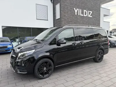 Gebraucht Mercedes V300 AMG 237 PS (174 kW) 2024 Schwarz Van / Kleinbus