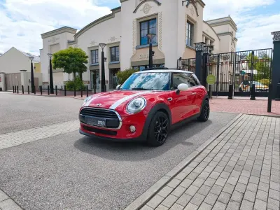 Gebraucht Mini Cooper D Chili 116 PS (85 kW) 2017 Chili red Kleinwagen