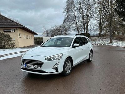 Weiß Gebraucht 2019 Ford Focus Cool & Connect Kombi | 11.900 € (Guter Preis)