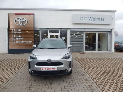 Neu Toyota Yaris Cross 131 PS (96 kW) 2025 Silber SUV