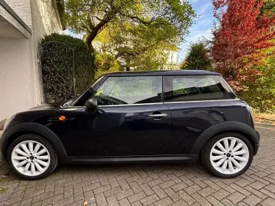 Używany Mini ONE 98 KM (72 kW) 2012 Niebieski Hatchback
