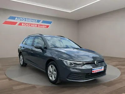 Gebraucht VW Golf VIII Life 131 PS (96 kW) 2022 Grau Kombi