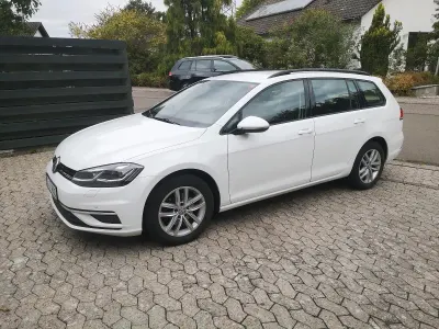 Gebraucht VW Golf VII 115 PS (84 kW) 2019 Weiß Kombi