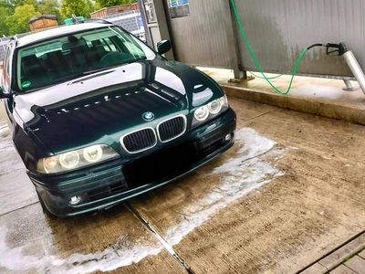 BMW 525
