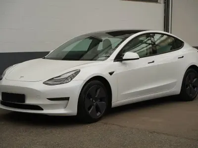 Gebraucht Tesla Model 3 Long Range AWD 366 kW (498 PS) 2022 Weiß Limousine