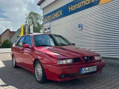 Gebraucht Alfa Romeo 155 189 PS (139 kW) 1992 Rot Limousine