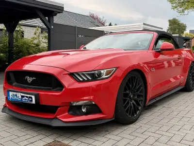 Gebraucht Ford Mustang GT Convertible 421 PS (309 kW) 2017 Rot Cabrio