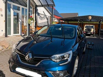 Gebraucht Renault Mégane IV LIMITED 140 PS (102 kW) 2019 Blau Limousine