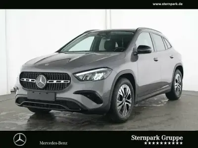 Gebraucht Mercedes GLA180 Night 136 PS (100 kW) 2025 lack mountaingrau SUV