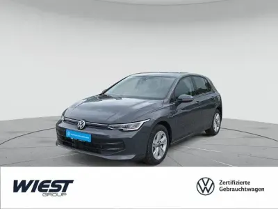 Gebraucht VW Golf VIII Life 150 PS (110 kW) 2025 Delfingrau metallic Limousine