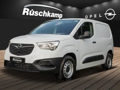 Gebraucht Opel Combo-e Life Edition 100 kW (136 PS) 2024 Weiss icy Limousine