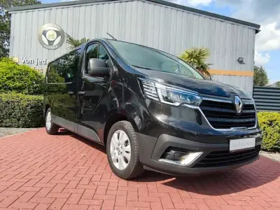 Gebraucht Renault Trafic 150 PS (110 kW) 2024 Schwarz Van / Kleinbus