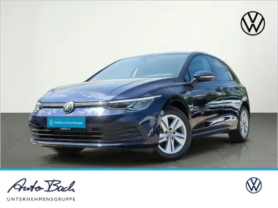 Gebraucht VW Golf VIII Life 110 PS (80 kW) 2020 Blau Limousine