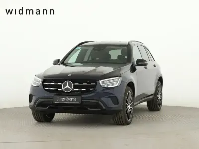 Gebraucht Mercedes GLC300e 306 PS (225 kW) 2022 Blau SUV