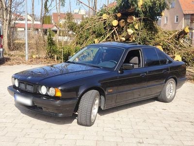 Second-hand BMW 520 150 CP (110 kW) 1995 Negru Berlinǎ