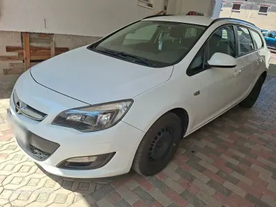 Gebraucht Opel Astra Style 116 PS (85 kW) 2015 Weiß Kombi