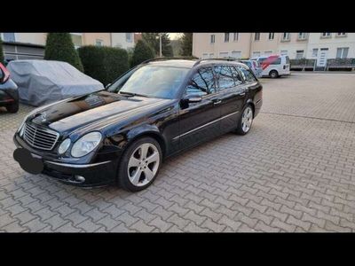 Mercedes E280