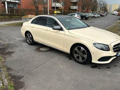 Second-hand Mercedes E200 160 CP (117 kW) 2020 Andere farben Berlinǎ
