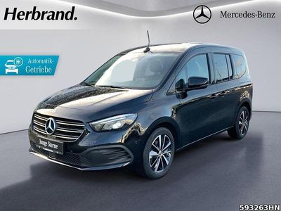 Second-hand Mercedes T180 116 CP (85 kW) 2024 Negru Monovolum