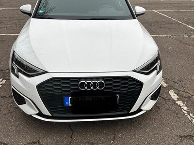Weiß Gebraucht 2022 Audi A3 Limousine | 22.000 € (Guter Preis)