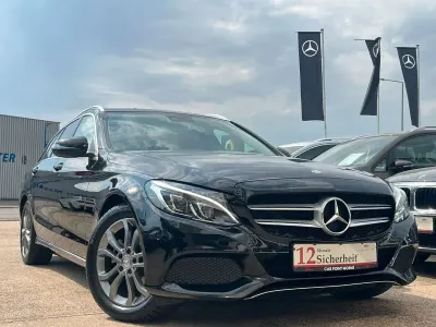 Gebraucht Mercedes C180 156 PS (114 kW) 2015 Obsidianschwarz Kombi
