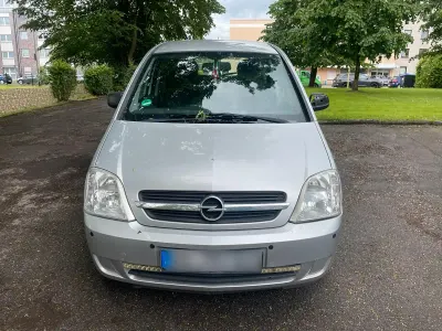 Gebraucht Opel Meriva 100 PS (73 kW) 2003 Silber Van / Kleinbus