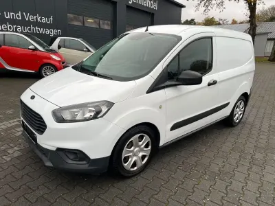 Gebraucht Ford Courier Trend 75 PS (55 kW) 2019 Weiß Van / Kleinbus
