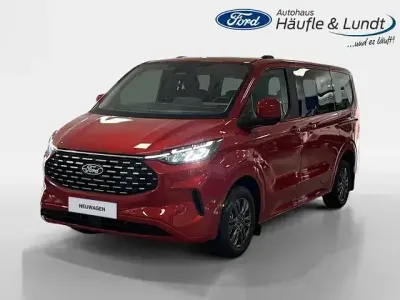 Neu Ford Tourneo Custom Titanium 150 PS (110 kW) 2025 Rot Van