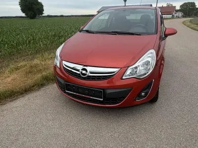 Gebraucht Opel Corsa Satellite 101 PS (74 kW) 2011 Orange Kleinwagen