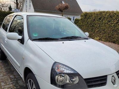 Gebraucht Renault Clio II Campus 58 PS (42 kW) 2008 Weiß Kleinwagen