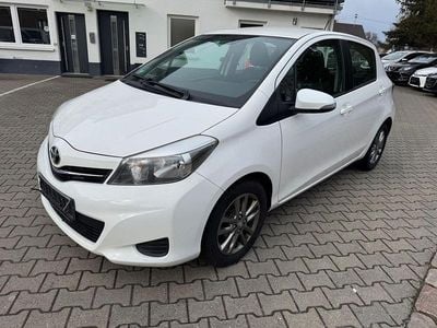 Gebraucht Toyota Yaris Edition 99 PS (72 kW) 2014 Weiß Kleinwagen