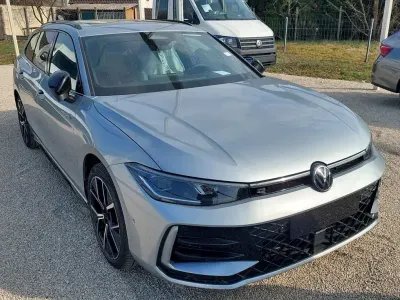 Neu VW Passat R-line 150 PS (110 kW) 2026 Silber Kombi
