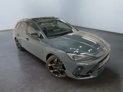 Neu Cupra Leon VZ 333 PS (244 kW) 2025 9k  fiord blue soft Kombi